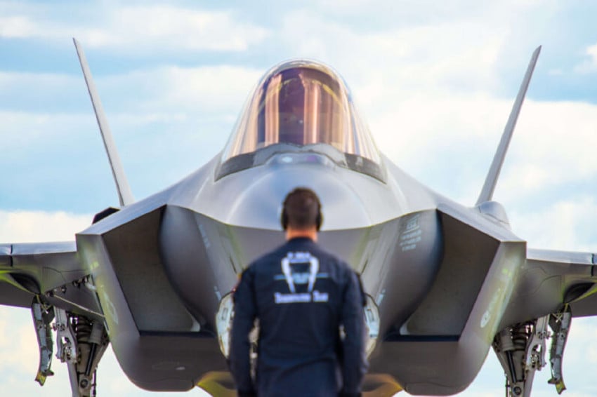 AS Ancam Kanada Jika Tak Beli Jet Tempur Siluman F-35