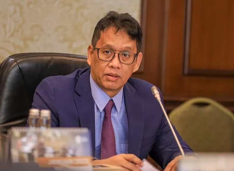 Mau Lari ke Mana Dia?