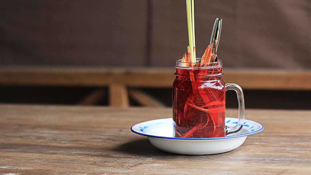 Resep Wedang Uwuh, Minuman Herbal Nusantara yang Kaya Khasiat