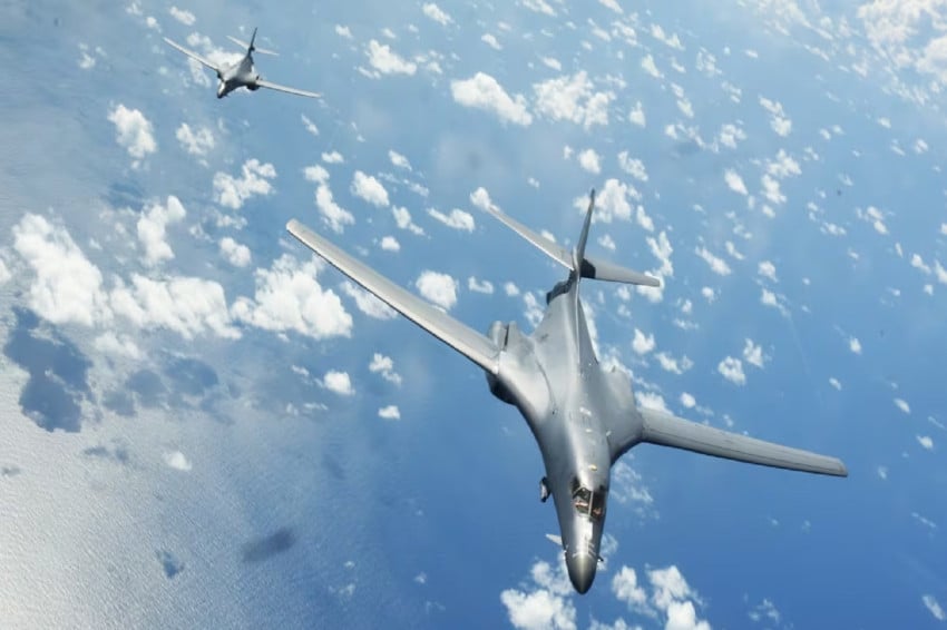 AS Terus Takut-takuti Maduro, Giliran Sepasang Bomber B-1B AS Dekati Venezuela