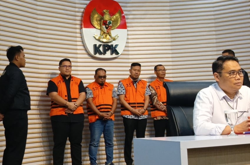 Kasus Dana Hibah, Mantan Ketua DPRD Jatim Diduga Kecipratan Rp32,2 Miliar