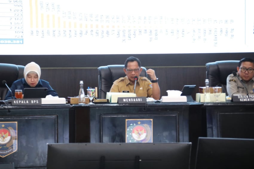 Penyumbang Utama Inflasi, Mendagri Imbau Pemda Kendalikan Harga Pangan