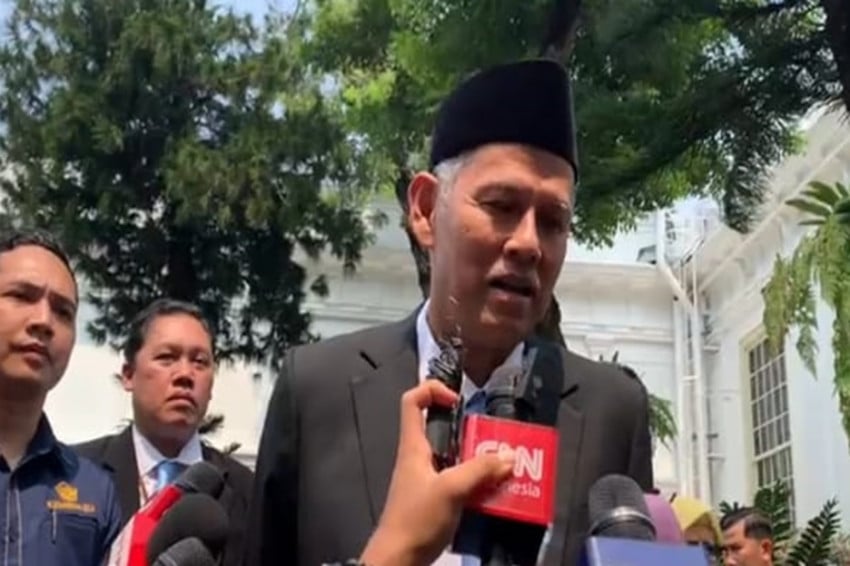 Tiba di Istana, Anggito Abimanyu Dilantik Jadi Ketua LPS