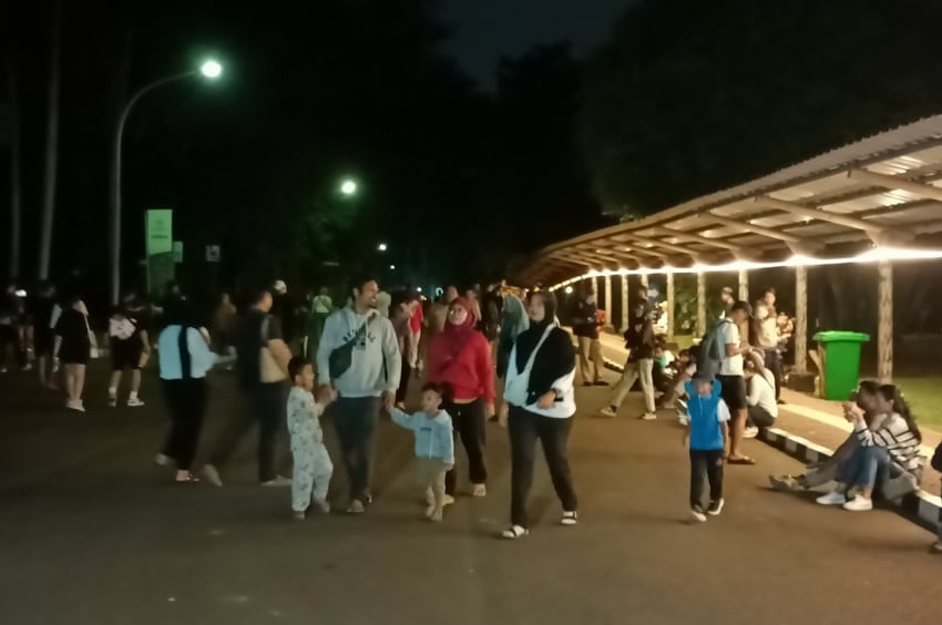 Uji Coba Wisata Malam Ragunan Tembus 2.900 Pengunjung