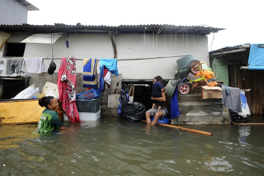 Waspada Banjir Rob di Pesisir Jakarta 8-15 Oktober 2025