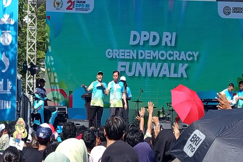 Parlemen Akan Banyak Bersidang di Ruang Terbuka