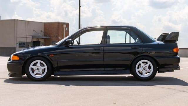 Mitsubishi Lancer Evolution III Legenda JDM Era 90-an Dilelang