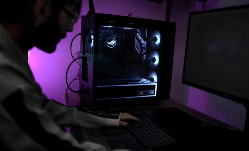 PC Pre-built Futuristik yang Bikin Hardcore Gamer Merinding