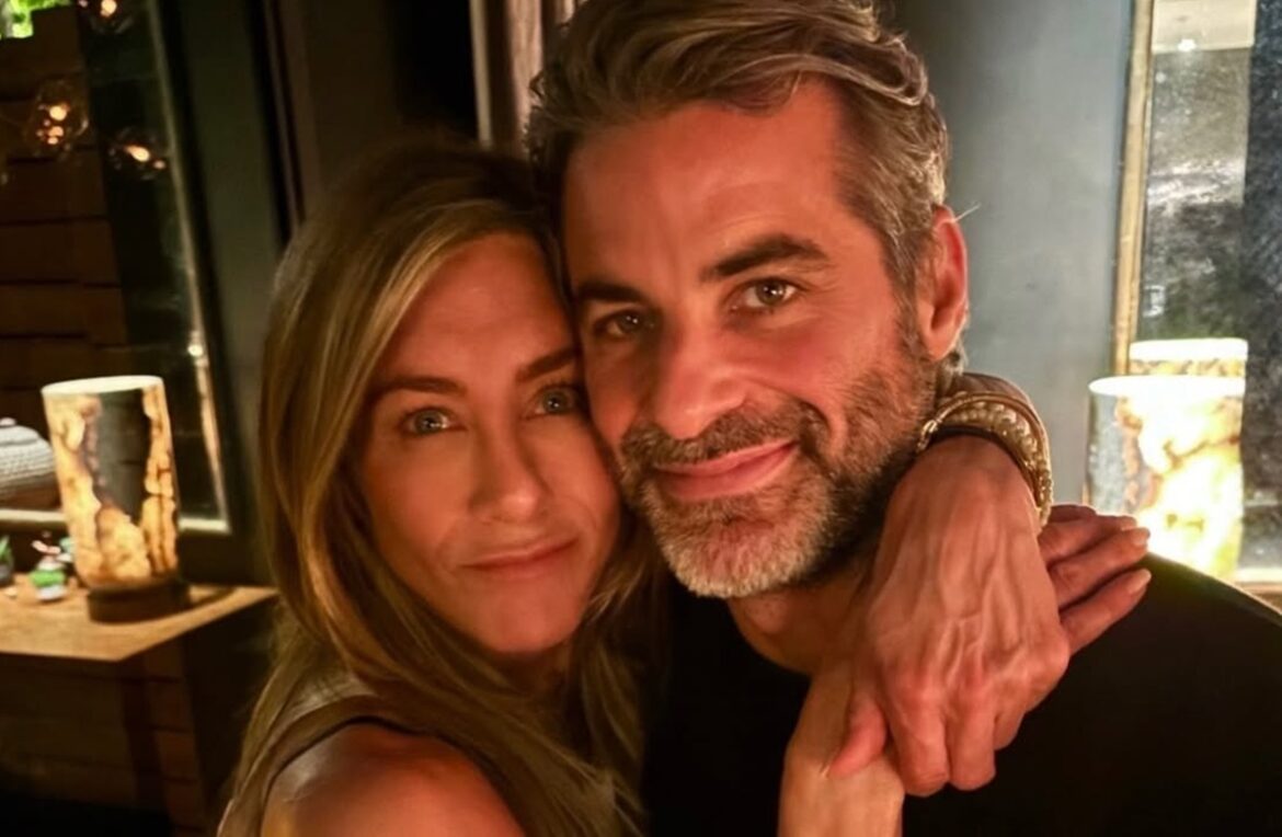 Jennifer Aniston Pamer Kemesraan dengan Jim Curtis, Intip Hubungan Paling Dewasa Sang Bintang