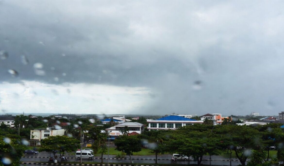 Prakiraan Cuaca Batam Hari Ini 26 Mei 2026 BMKG Prediksi Hujan Ringan