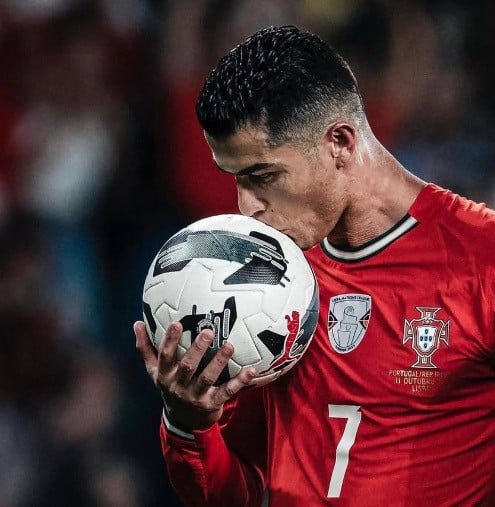 7 Fakta Menarik Portugal Cukur Uzbekistan 5-0: Kebangkitan Ronaldo