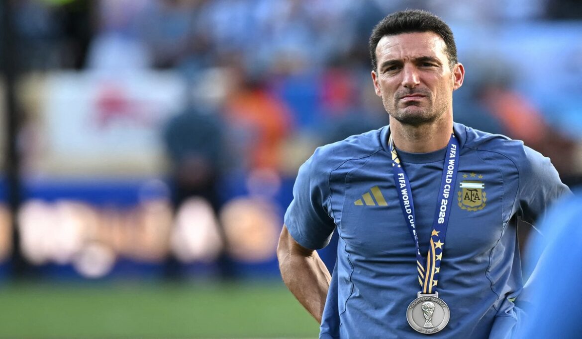 Lionel Scaloni Menangis Isyaratkan Mundur Usai Argentina Kalah di Final Piala Dunia 2026