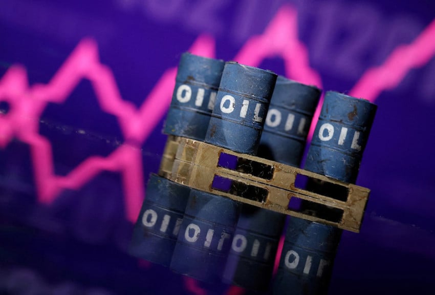 Harga Minyak Mendidih 1% saat Houthi Blokade Arab Saudi, Bakal Tembus USD100 per Barel?